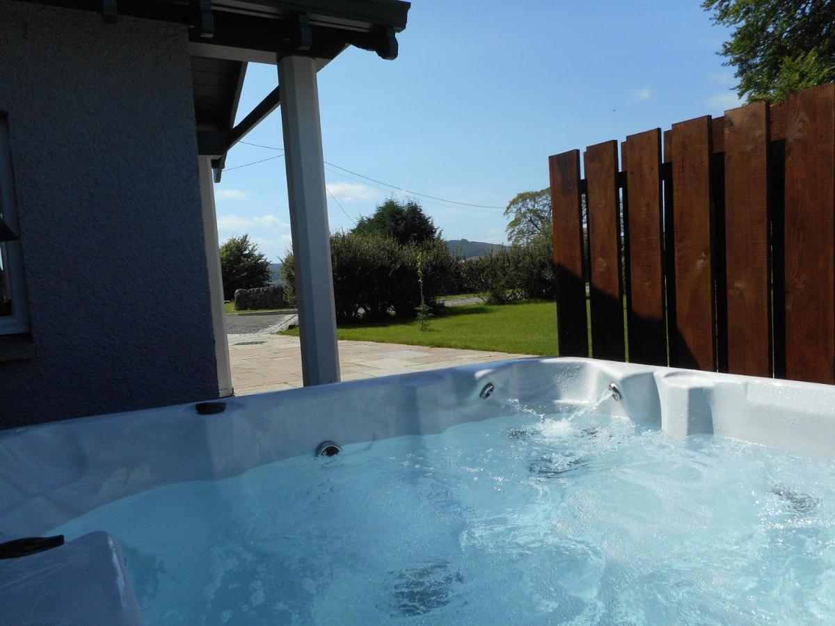 Chauffeur'S Cottage With Hot Tub Cray  Exterior photo
